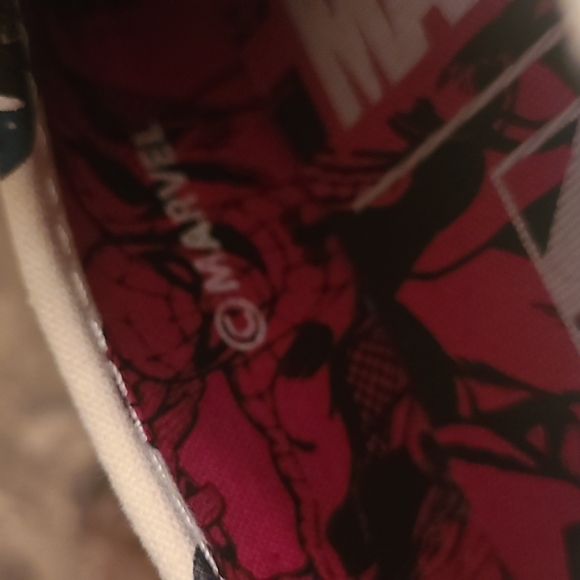 Vans Marvel Heads Avengers Sneakers Men's 8/Women's 9.5 - Picture 7 of 11